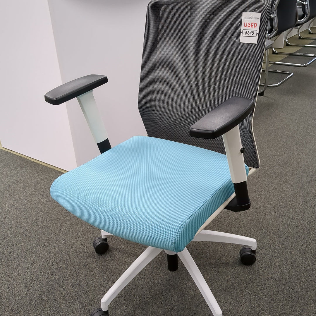 Used Element C2 Chair - Product Photo 2