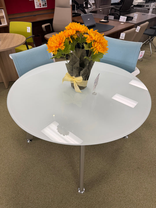 IDesk conference table