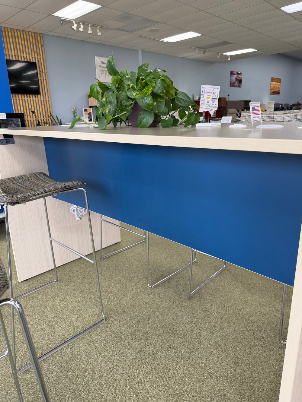 Maverick Community Table