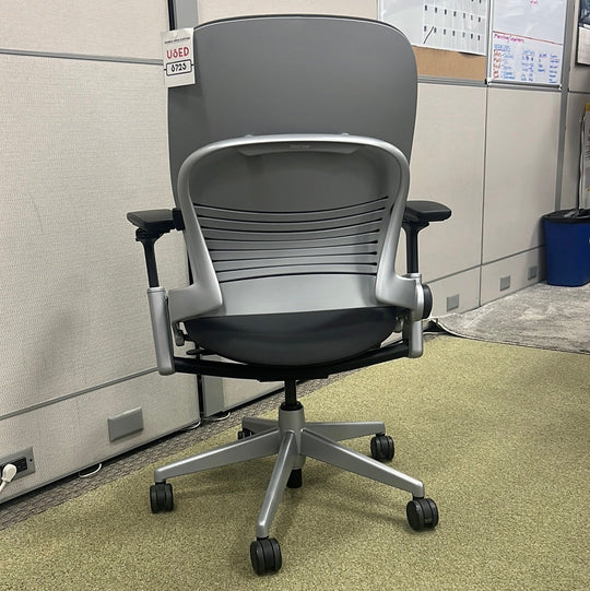 Steelcase Leap V2 - Product Photo 3