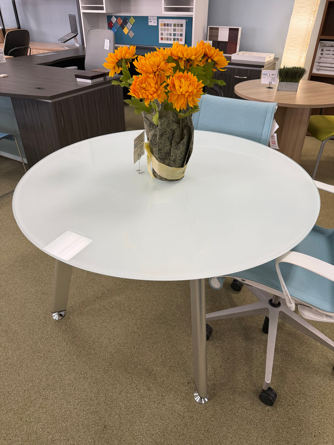 IDesk conference table