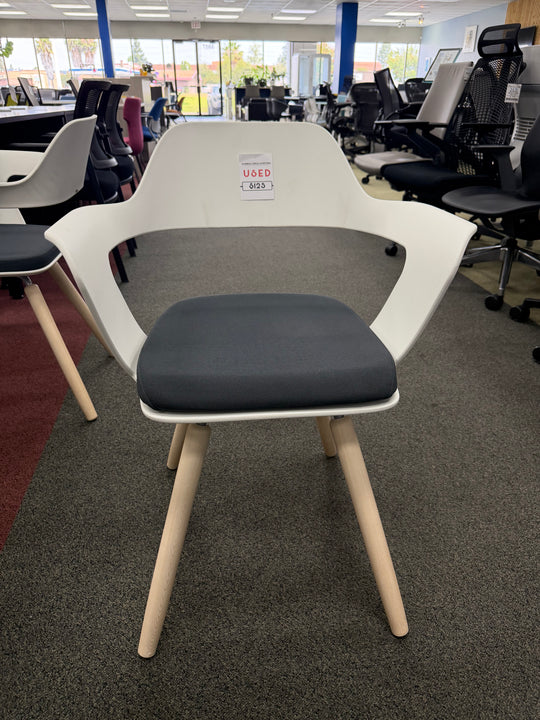 idesk guest chair
