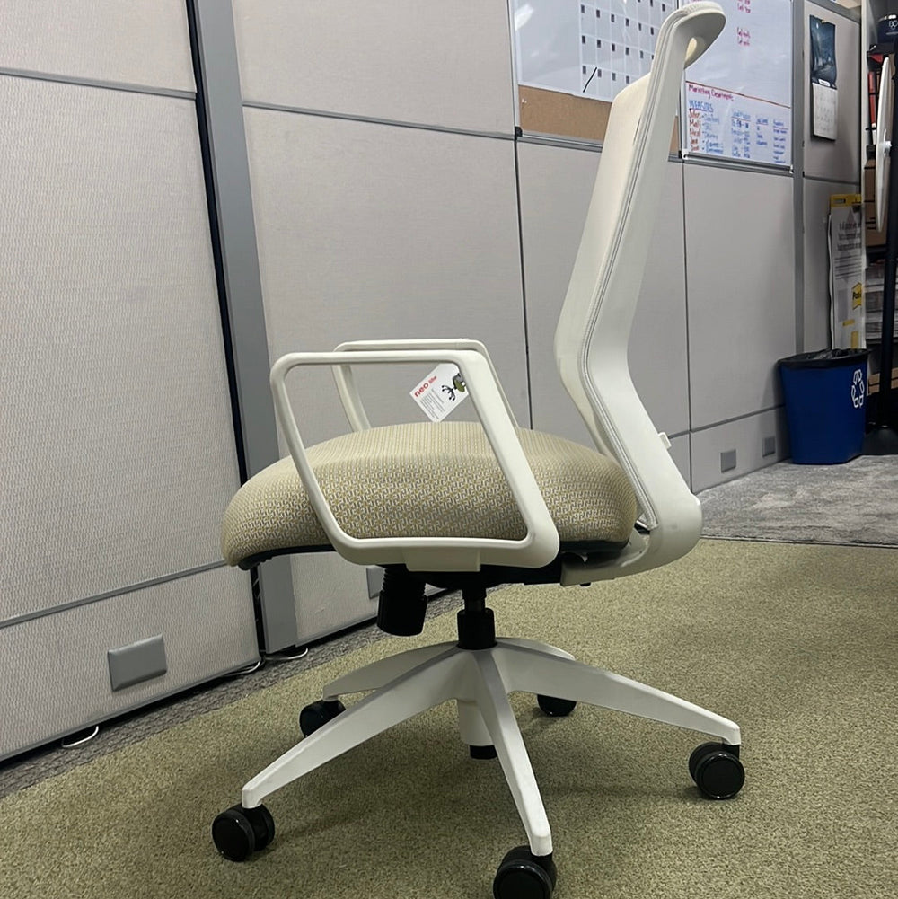 9 to 5 Neo Lite Task Chair - Product Photo 2
