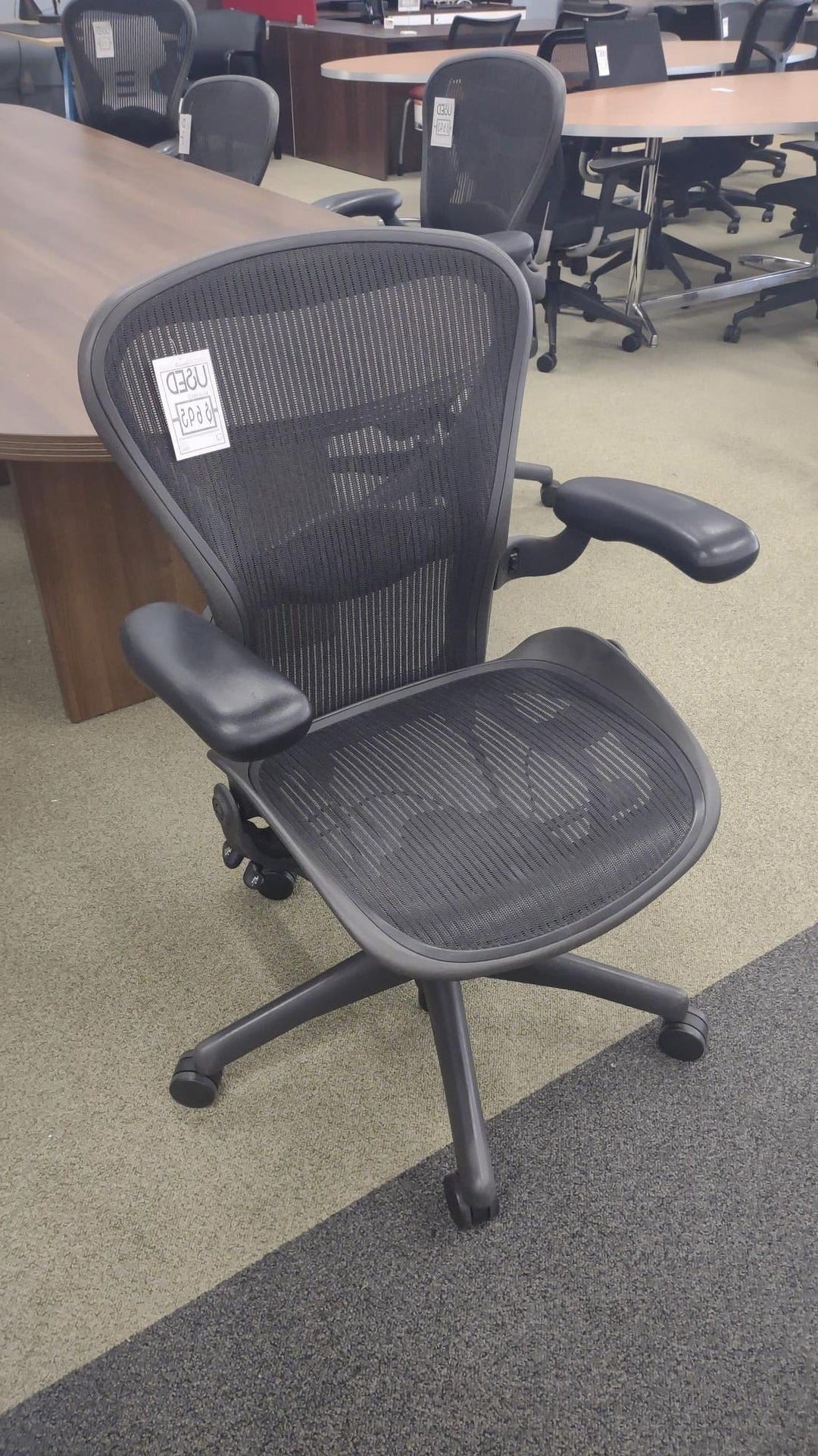 USED Herman Miller Aeron Black Chairs - view 3