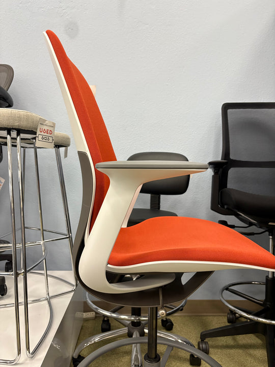 Steelcase -Silq drafting stool