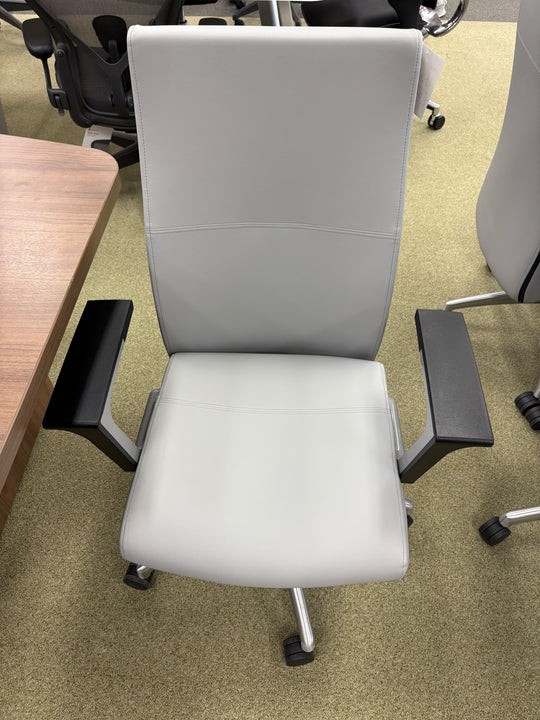 Sit on it prava- mid back