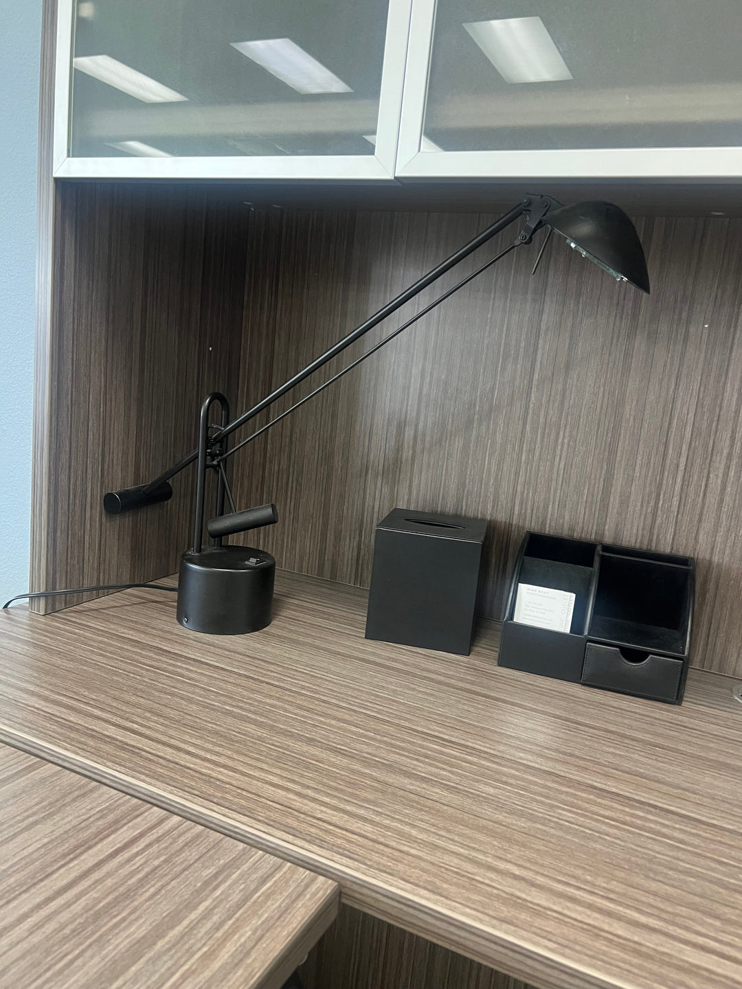 EleganceFlex Work Lamp - Product Photo 1
