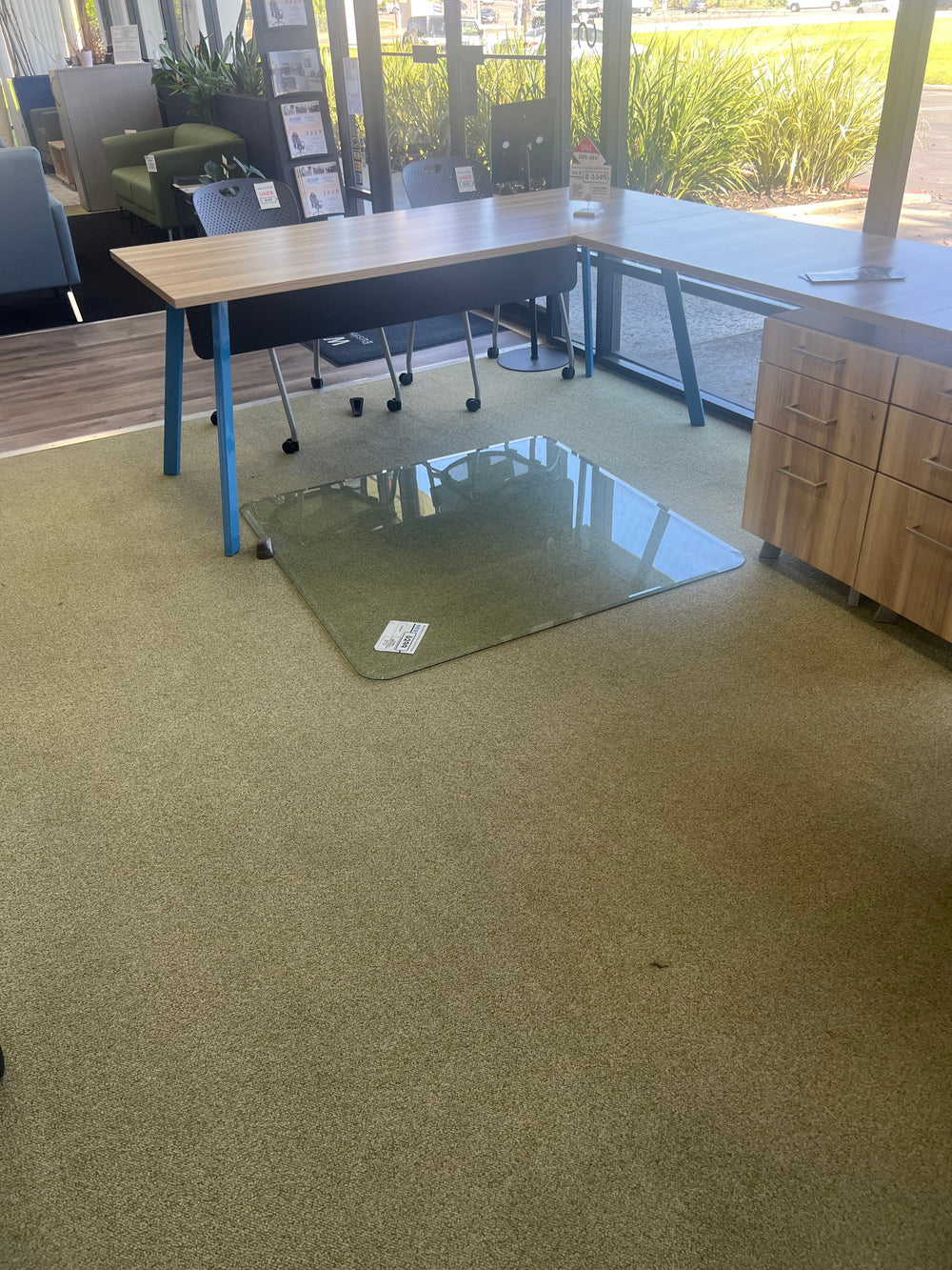 Glass Floor Mat - Product Photo 2