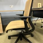 Steelcase Think V1 Leather - Product Photo 10